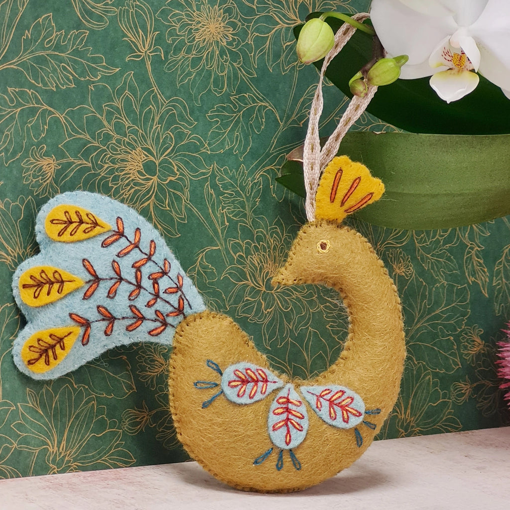 Corinne Lapierre Felt Ornament Kit- Peacock