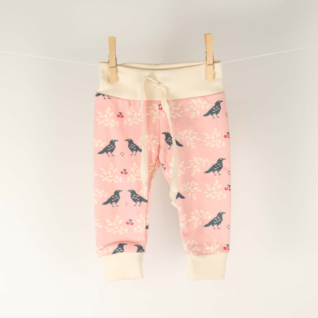 Kinder Sprouts leggings- birds in pink, front