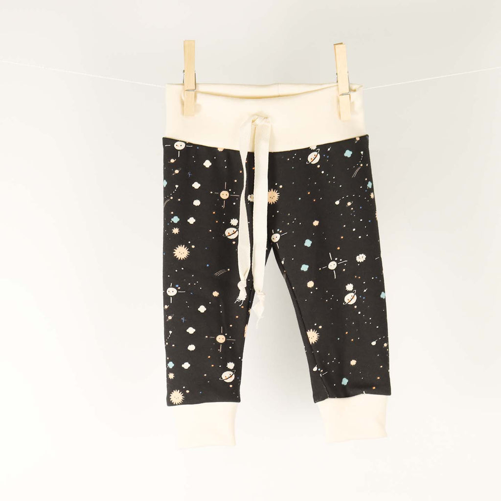 Kinder Sprout Leggings Outer Space Pattern