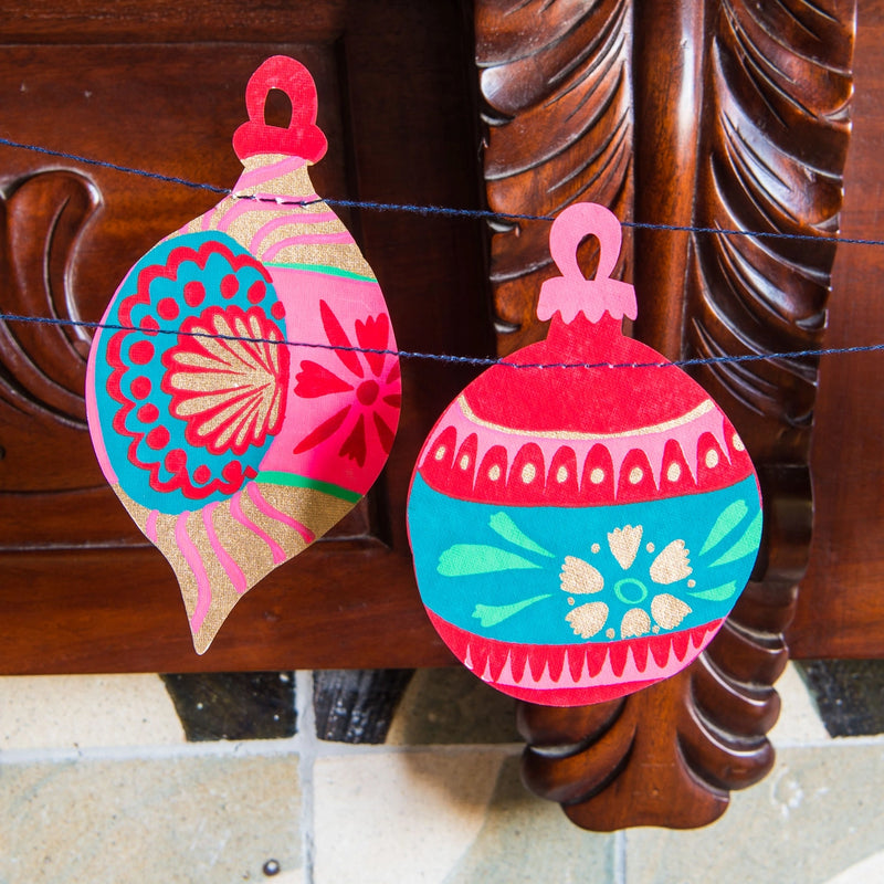 Holiday Paper Garland