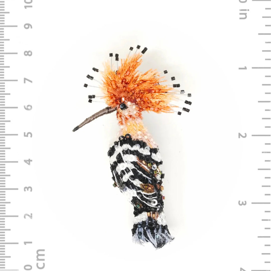 Eurasian Hoopoe Beaded Brooch close-up view
