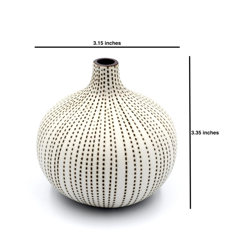 CONGO Medium Porcelain Bud Vase Sea Urchin Measures