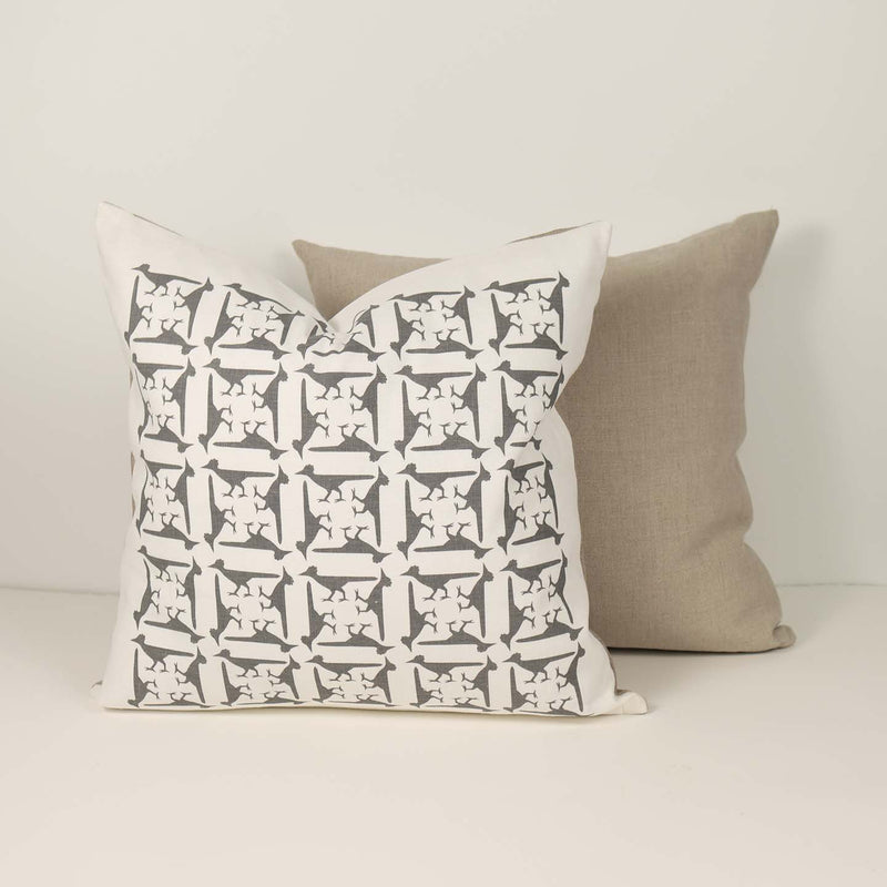 KEI & MOLLY PILLOW COVER: ROADRUNNERS IN GREY
