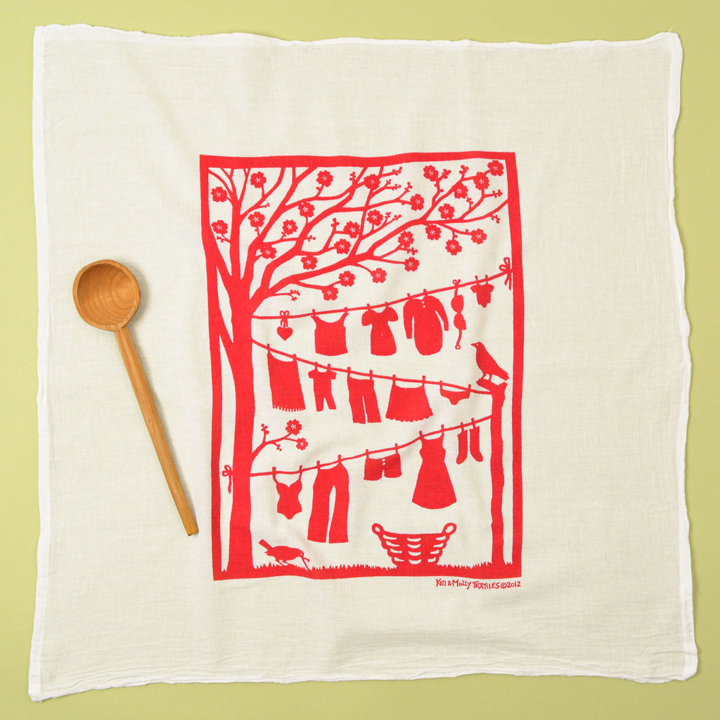Kei & Molly Laundry Line Flour Sack Dish Towel in Raspberry Full View