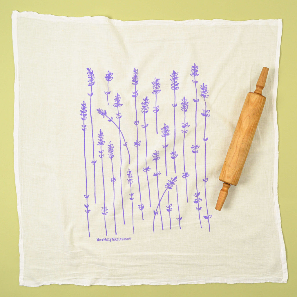Kei & Molly Lavender Sprigs Flour Sack Dish Towel in Lilac Full View
