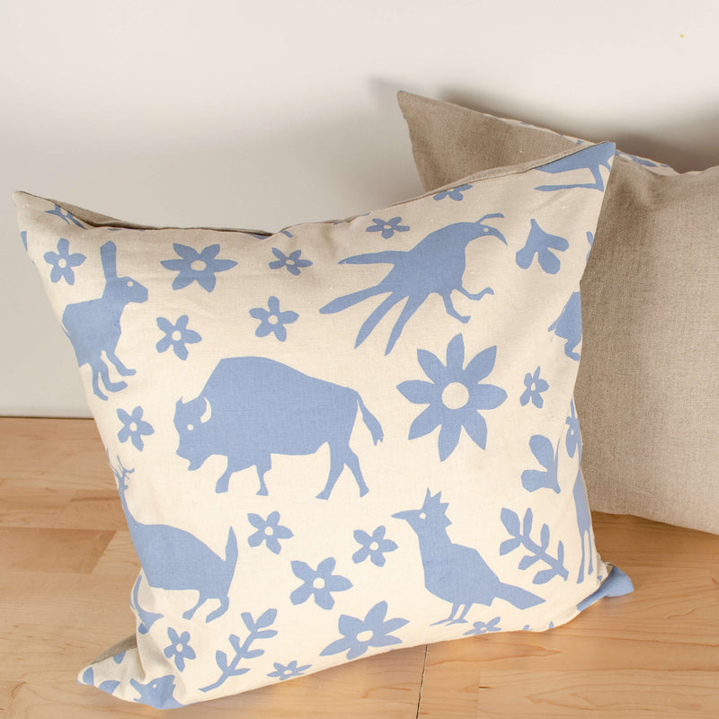 Pillow Cover: Buffalo & Friends