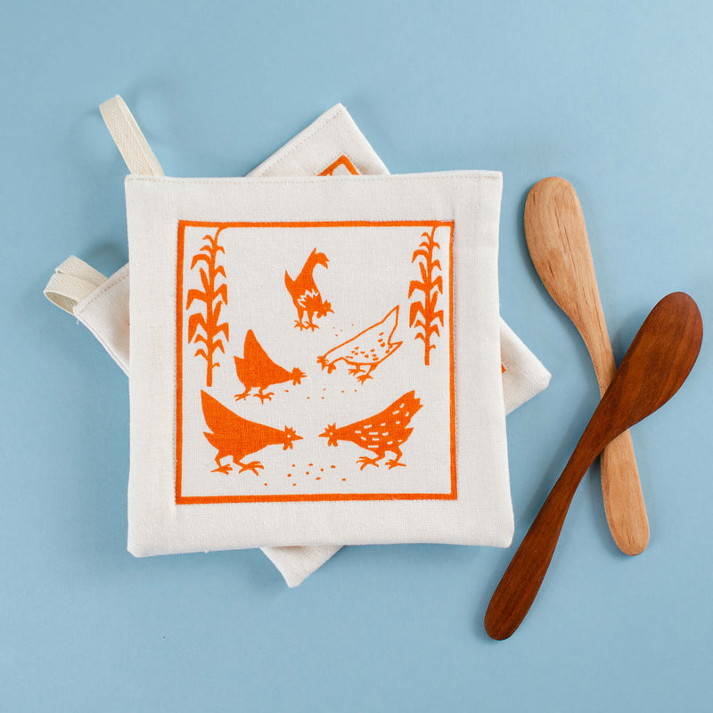 Kei & Molly Pot Holder in Chickens Design Full View