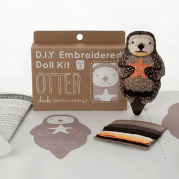 Kiriki Press Embroidery Otter Kit