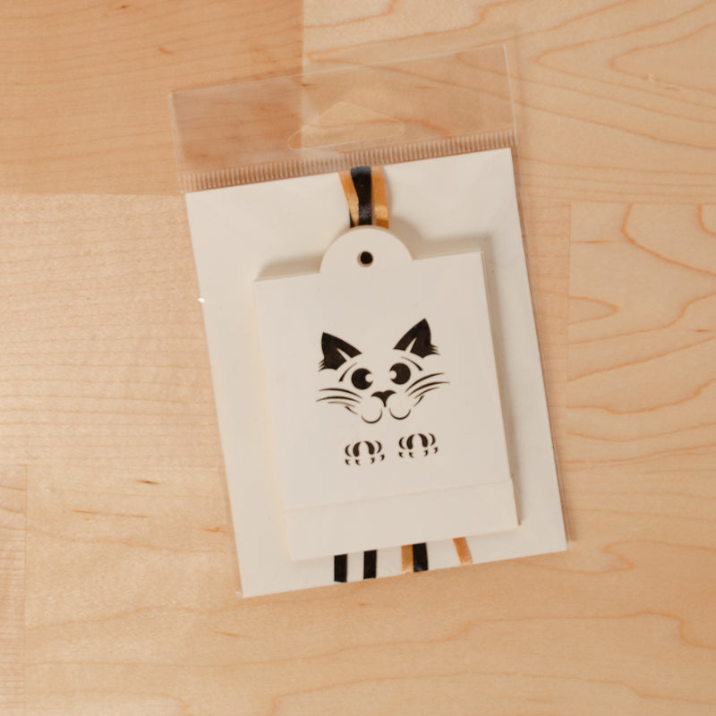 Cat gift tag front view